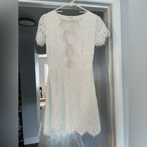 VICI storia white lace dress never worn (still has tags)